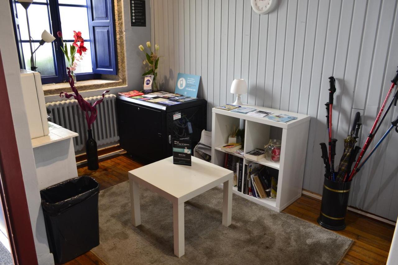 Albergue O Fogar De Teodomiro 산티아고데콤포스텔라 외부 사진